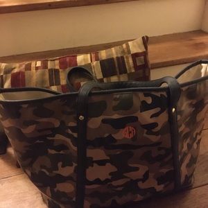 Mark Graham Camo large tote bag